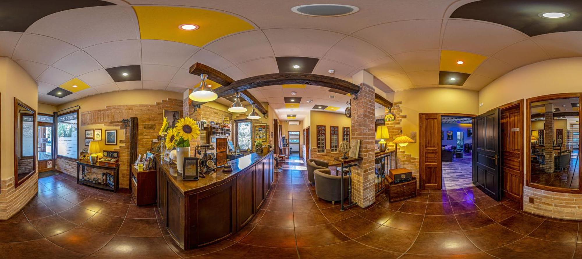 Napraforgo Wellness Haz Es Panzio Bed and Breakfast Pécs Exteriör bild